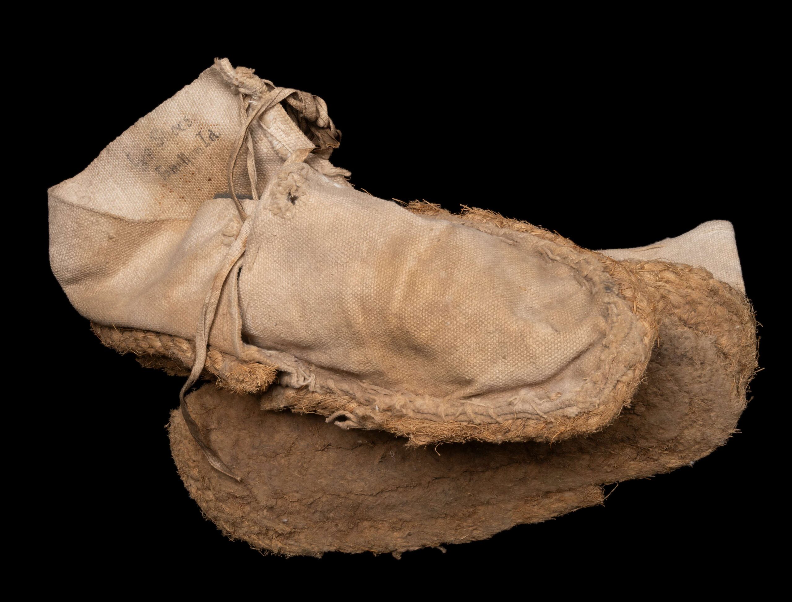 Egger Shoes from Farallones